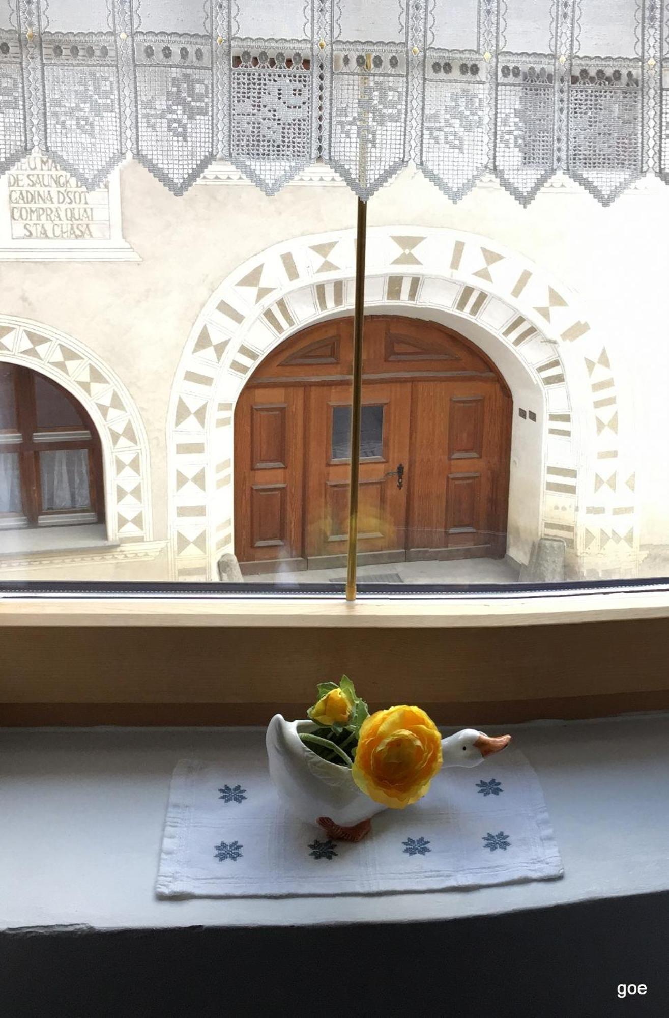 Hotel Chasa Sofia Scuol Ruang foto